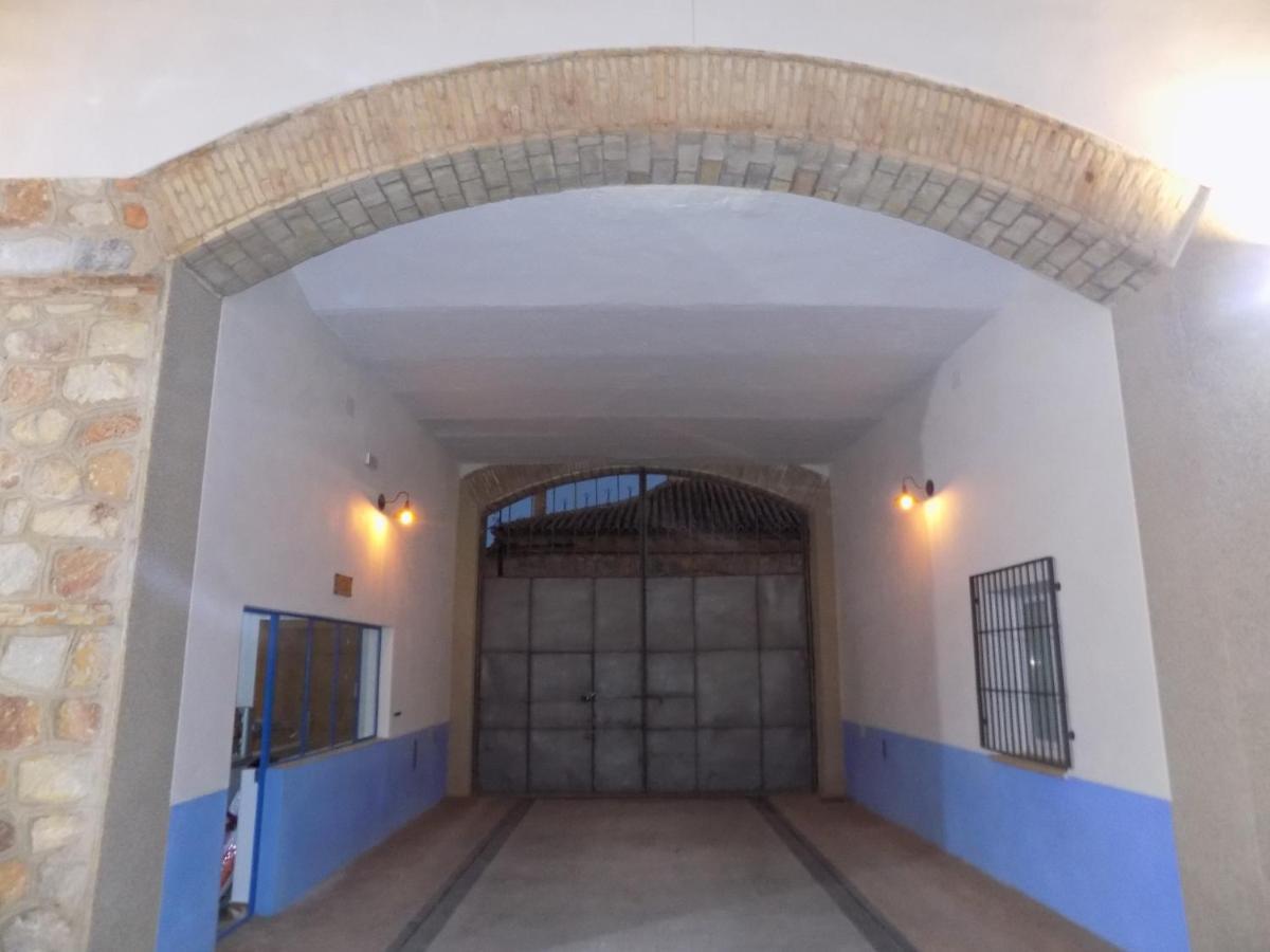Hotel Rural Suenos Del Quijote มาดริเดฮอส ภายนอก รูปภาพ